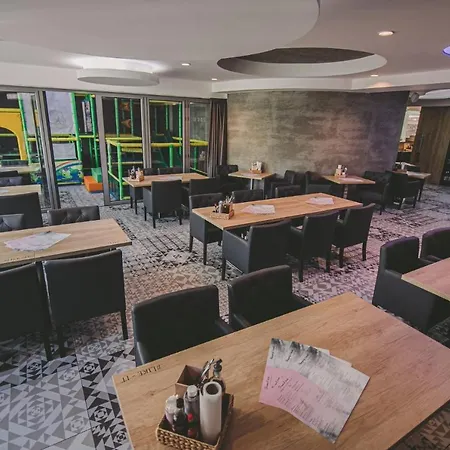 U Kostela Modrice