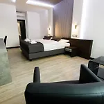 U Kostela Hotel 4*