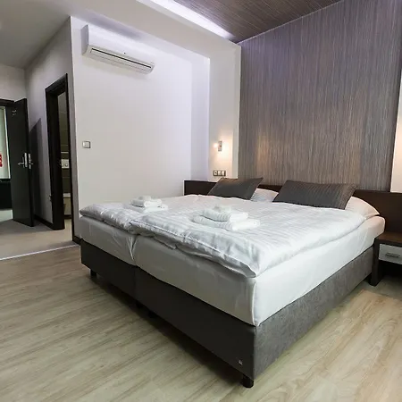 U Kostela 4* Modřice