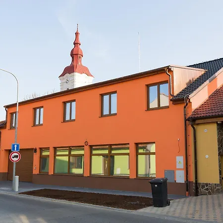 Hotel U Kostela 4*