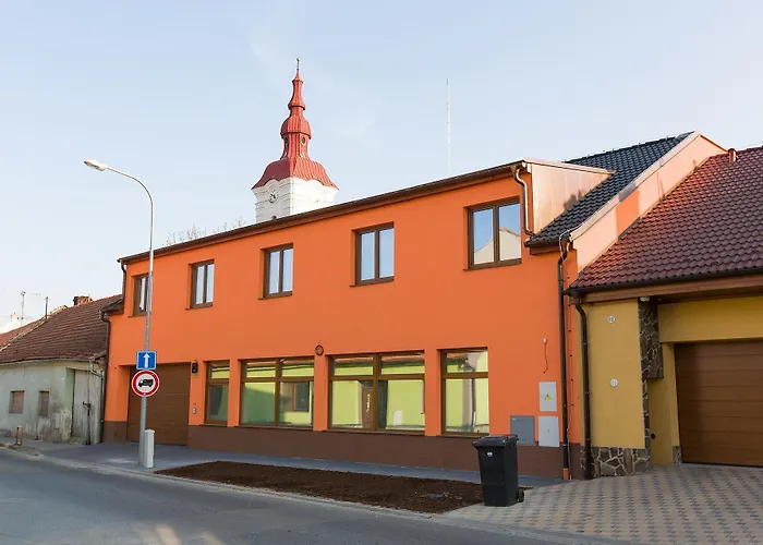 Otel U Kostela 4*