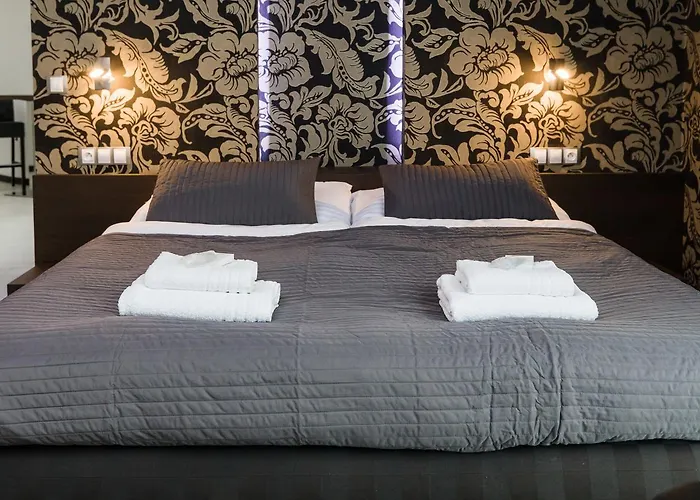 Otel U Kostela