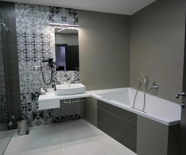 U Kostela Otel 4*